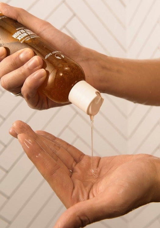 Black Musk Night Bloom Shower Gel